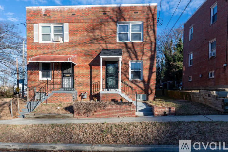4502 Eads Place Northeast 3 Beds Single Family Home for Rent - Photo gallery 3