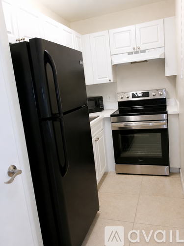 13828 Orange Sunset Drive Studio Condo for Rent - Photo gallery 3