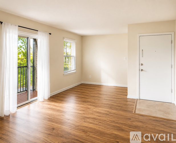 13828 Orange Sunset Drive Studio Condo for Rent - Photo gallery 4