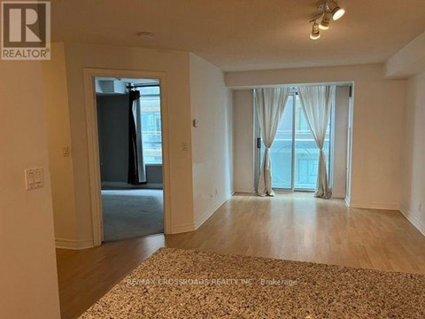 312 - 212 EGLINTON AVENUE E 2 Beds Apartment for Rent