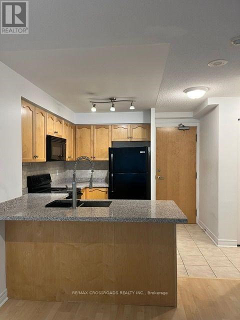 312 - 212 EGLINTON AVENUE E 2 Beds Apartment for Rent