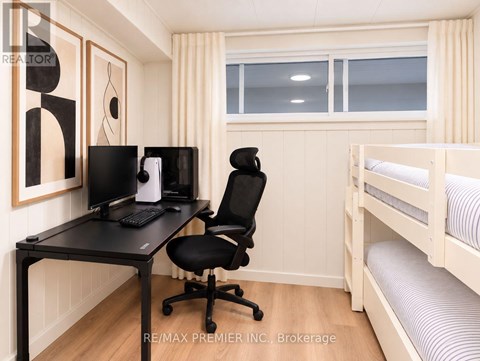 B - 1368 TANSLEY DRIVE 3 Beds Apartment for Rent