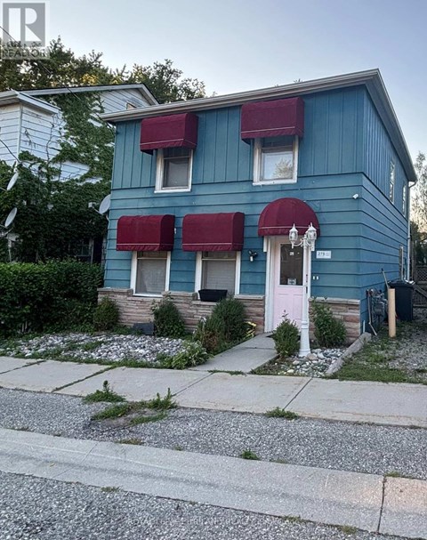 UPPER - 279 CHARLOTTE STREET 2 Beds Apartment for Rent