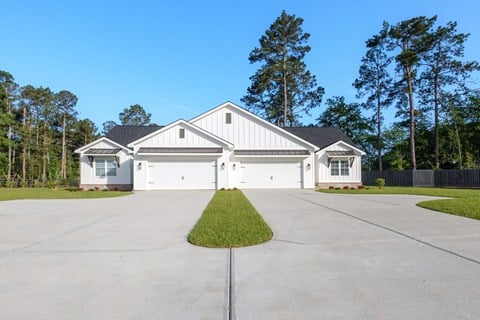 102 Longpoint Drive 3 Beds Apartment for Rent