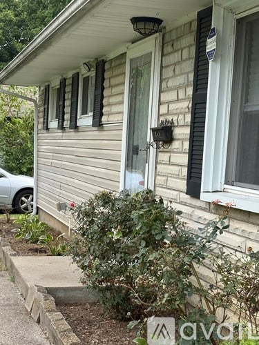 245 Granvil Dr 4 Beds Apartment for Rent - Photo gallery 2