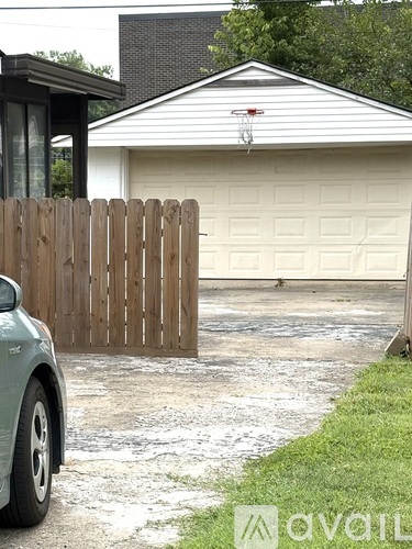 245 Granvil Dr 4 Beds Apartment for Rent - Photo gallery 3