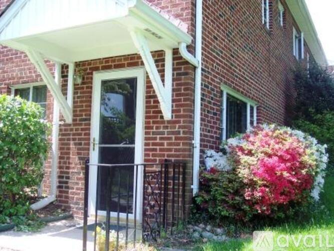 6113 N. 31st St Studio Single Family Home for Rent - Photo gallery 2