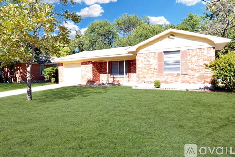 3102 Lawnwood Dr 3 Beds Single Family Home for Rent - Photo gallery 3