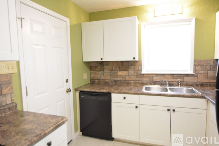 3102 Lawnwood Dr 3 Beds Single Family Home for Rent - Photo gallery 5