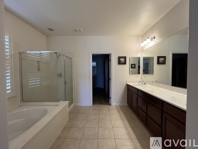 1037 Morning Glory Way 5 Beds Single Family Home for Rent - Photo gallery 2