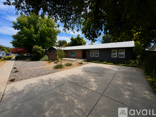 815 Gold St 5 Beds Single Family Home for Rent - Photo gallery 1