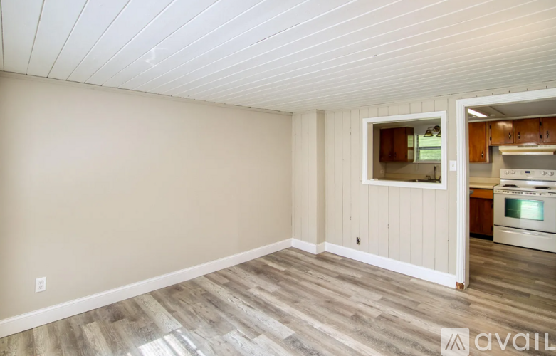 9924 Sunset Dr 3 Beds Single Family Home for Rent - Photo gallery 4
