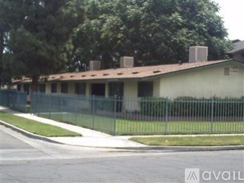 824 E Lorena Ave 2 Beds Apartment for Rent