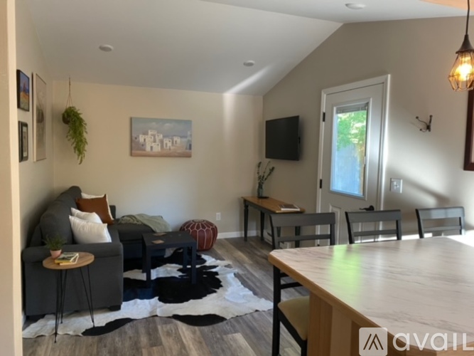 1817 Beck Ave 1 Single Family Home for Rent - Photo gallery 2