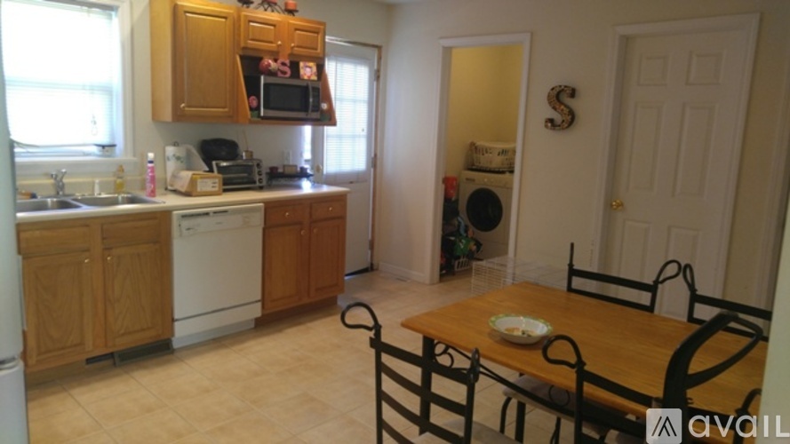 Race St 2 Beds Apartment for Rent - Photo gallery 5