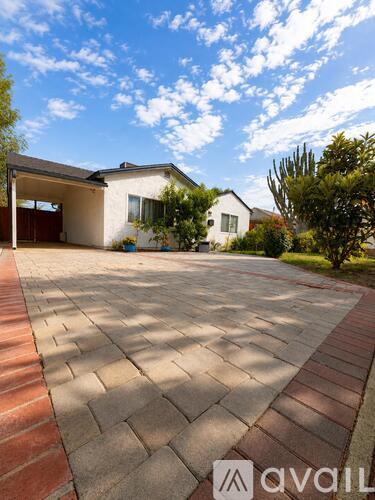 6928 Lubao Avenue 3 Beds Single Family Home for Rent - Photo gallery 1