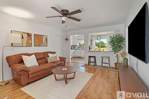 889 Belle Plaine Avenue 3 Beds Apartment for Rent