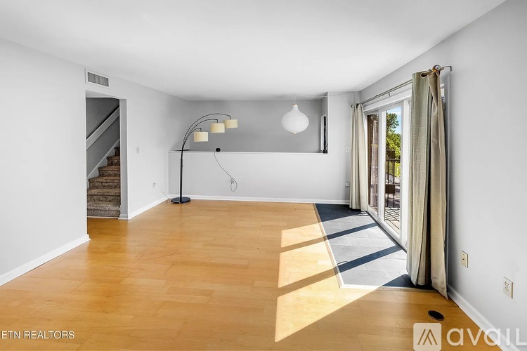1954 Cherokee Bluff Drive 2 Beds Townhouse for Rent - Photo gallery 5