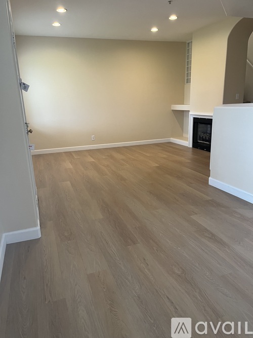 2384 Sunningdale Drive 3 Beds Condo for Rent - Photo gallery 4