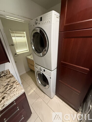 4623 Lowell Avenue 3 Beds Single Family Home for Rent - Photo gallery 3