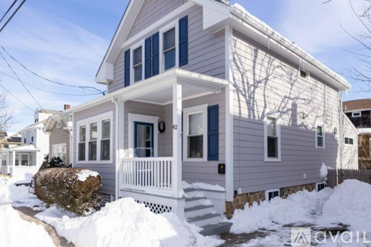 62 Roseneath Ave 3 Beds Single Family Home for Rent - Photo gallery 2