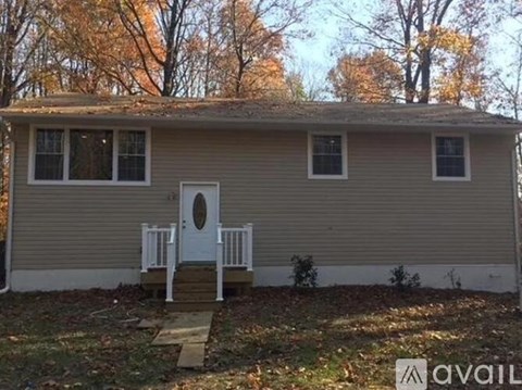 2117 Parsonage Ln 3 Beds Apartment for Rent