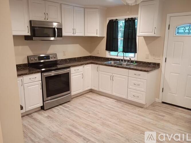 2117 Parsonage Ln 3 Beds Single Family Home for Rent - Photo gallery 2