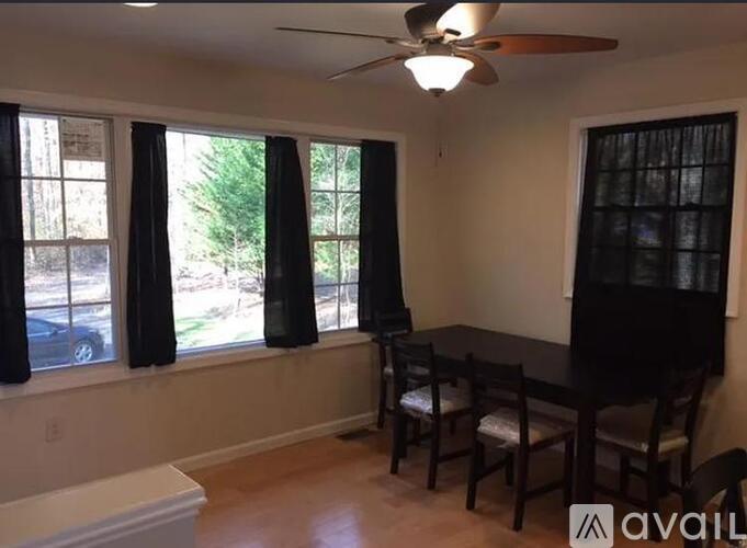 2117 Parsonage Ln 3 Beds Single Family Home for Rent - Photo gallery 3