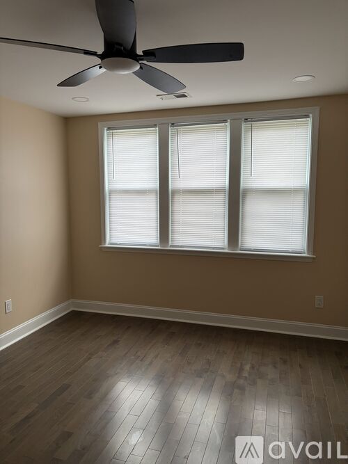 1931 71st Ave 3 Beds Single Family Home for Rent - Photo gallery 5