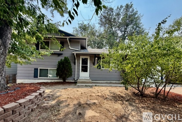 2236 Fernwood Dr 3 Beds Single Family Home for Rent - Photo gallery 2