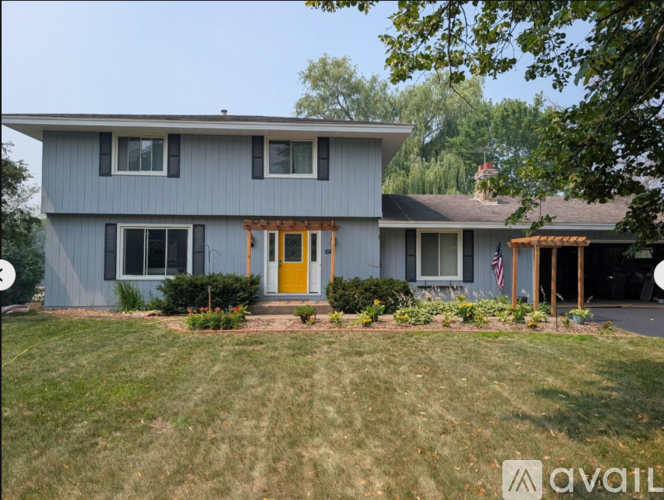 2755 Olive Ln N 1 Apartment for Rent - Photo gallery 1