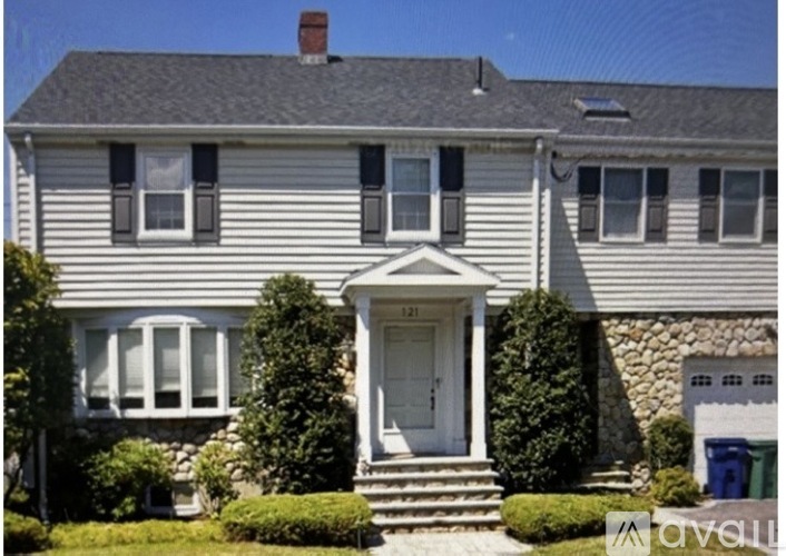 121 Albemarle Road 4 Beds Single Family Home for Rent - Photo gallery 2