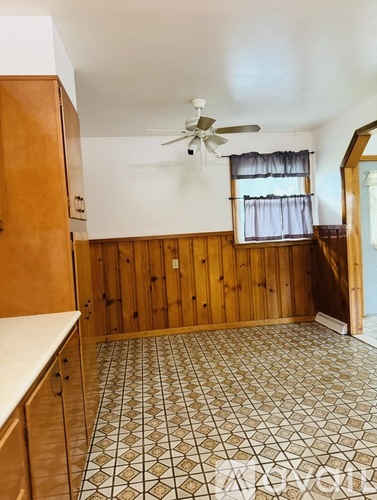 19 Pleasantview Avenue 3 Beds Single Family Home for Rent - Photo gallery 2