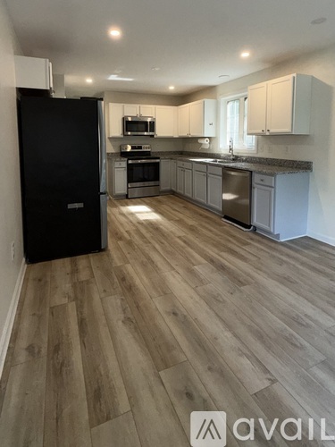 41 Tonella Rd 3 Beds Townhouse for Rent - Photo gallery 2