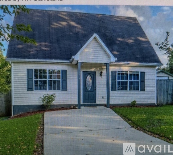 1107 Joseph Thomas Drive Southwest 3 Beds Single Family Home for Rent - Photo gallery 1