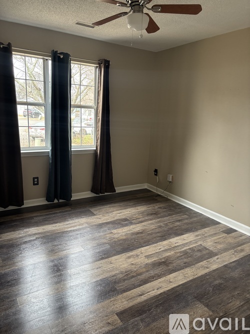1107 Joseph Thomas Drive Southwest 3 Beds Single Family Home for Rent - Photo gallery 2