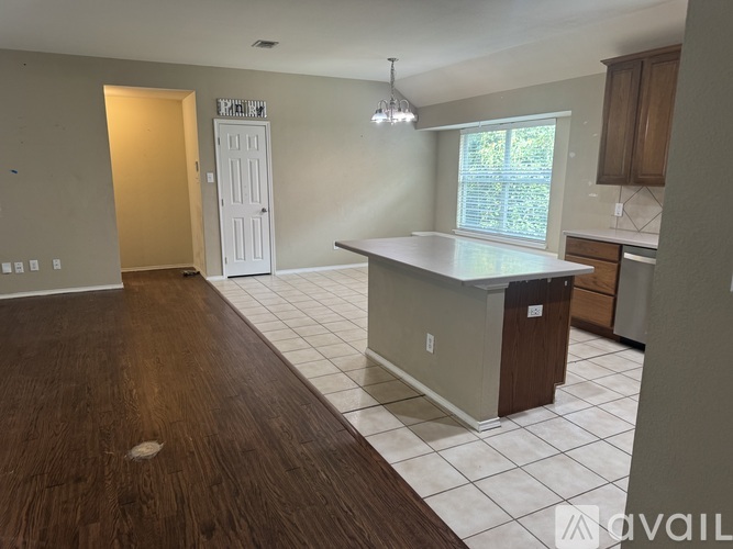 13645 Valley Mills Drive 3 Beds Apartment for Rent - Photo gallery 5
