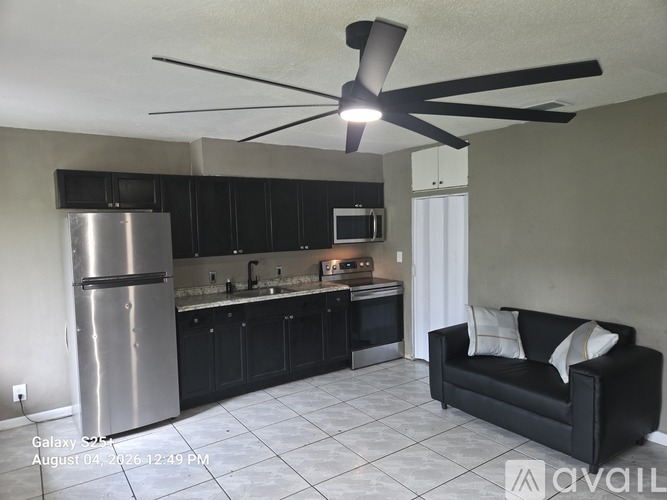 2236 Madison Street 1 Apartment for Rent - Photo gallery 3