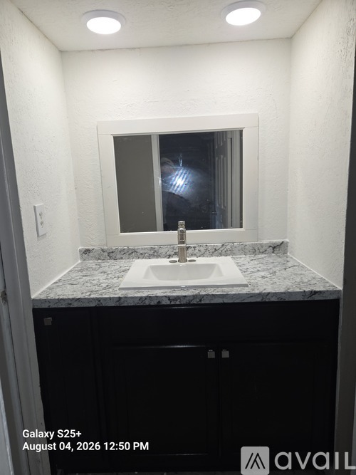 2236 Madison Street 1 Apartment for Rent - Photo gallery 5