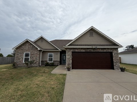 2427 S Indiana Ave 3 Beds Apartment for Rent
