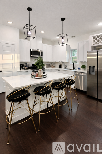 2417 Noble Street 3 Beds Single Family Home for Rent - Photo gallery 5