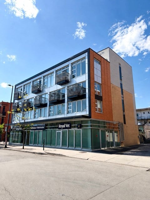 7130 Av. Casgrain 3 Beds Apartment for Rent