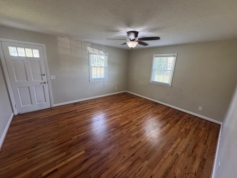 1410 Jonesboro Road 2 Beds Apartment for Rent