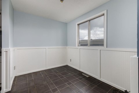 1602-919 38 Street NE 2 Beds Apartment for Rent