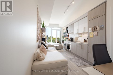 929 - 2020 BATHURST STREET Studio Apartment for Rent
