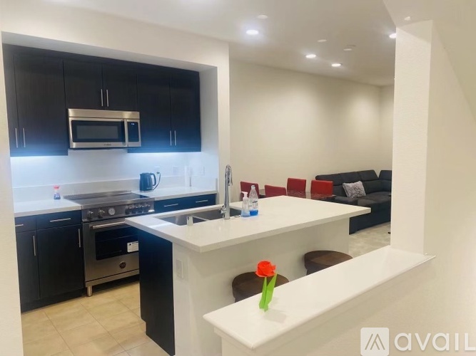 105 Silang Street 1 Townhouse for Rent - Photo gallery 2