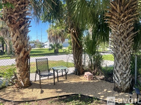 604 Hart St 2 Beds Apartment for Rent