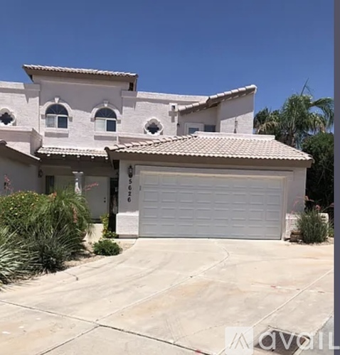 5626 East Kelton Lane 3 Beds Townhouse for Rent - Photo gallery 1