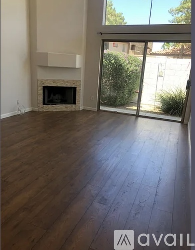 5626 East Kelton Lane 3 Beds Townhouse for Rent - Photo gallery 3