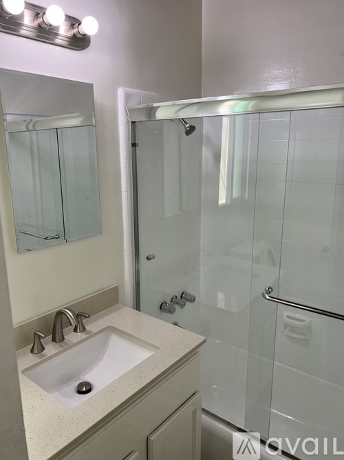 1661 West 219th Street 1 Apartment for Rent - Photo gallery 2